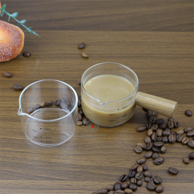 Glass wooden handrail with scale small milk cup Italian espresso cup transparent small milk jar side single-mouth measuring cup