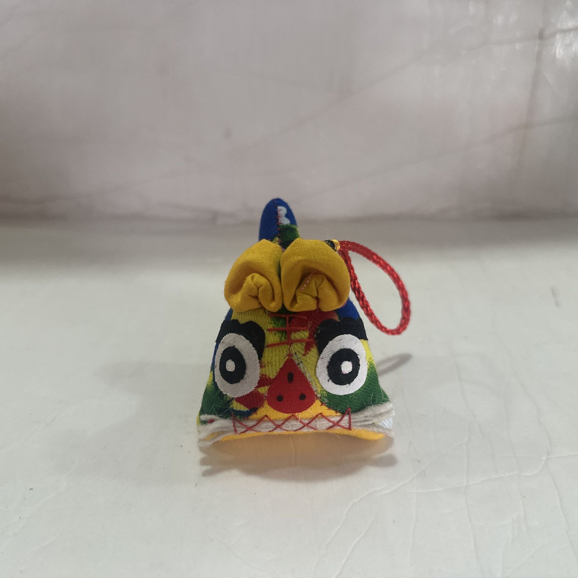 Handmade Cloth Tiger Ornament Folk Craft Popular Cultural and Creative Gift for Tourist Attractions Opening Gift Wangwang Tiger