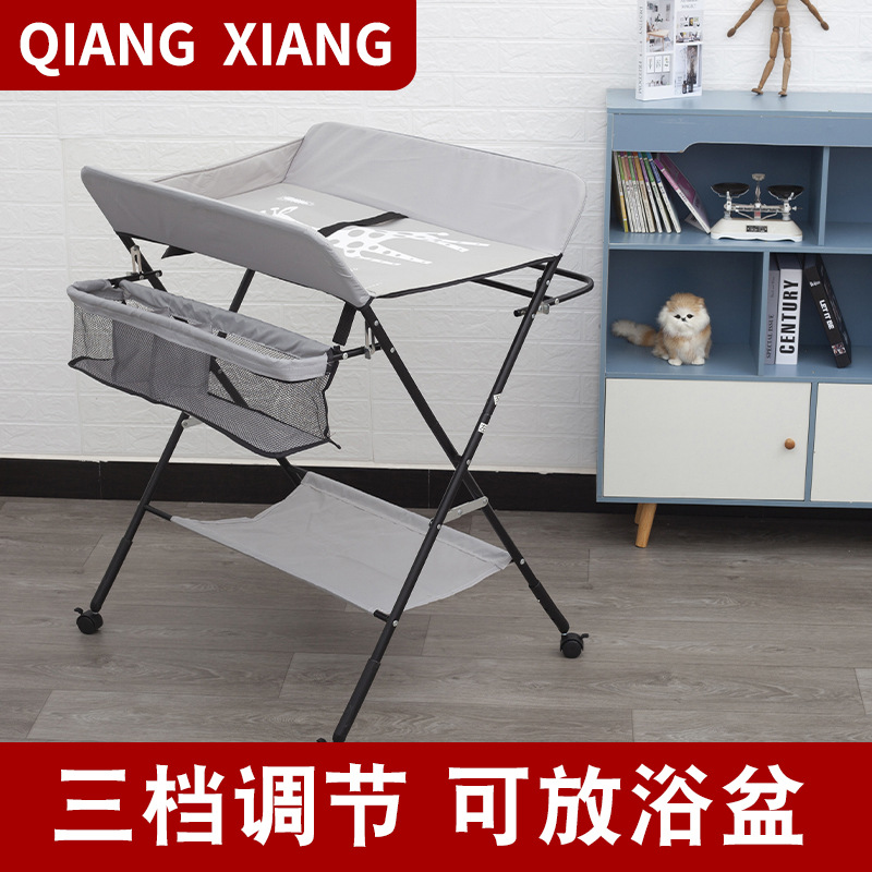 Кроватка многофункциональная, столик для смены подгузников, массажный и тактильный стол для новорожденных