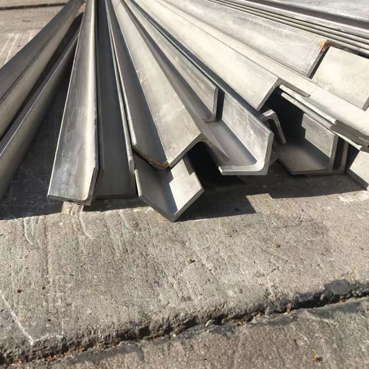 Angle Steel, Triangular Iron, Equal-Sided Angle Steel, Unequal-Sided Iron, Black Curtain Wall Materials, Q235B, Q345B, Stainless Steel 201 Material