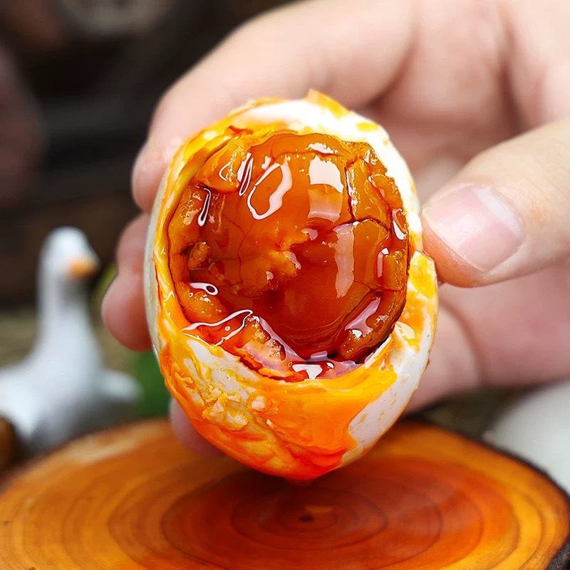 Selected Large Red Heart Duck Eggs with Oily Red Heart, Salted Duck Eggs, Red Clay Pickled, Vacuum Packed, Ready-To-Eat Breakfast Box