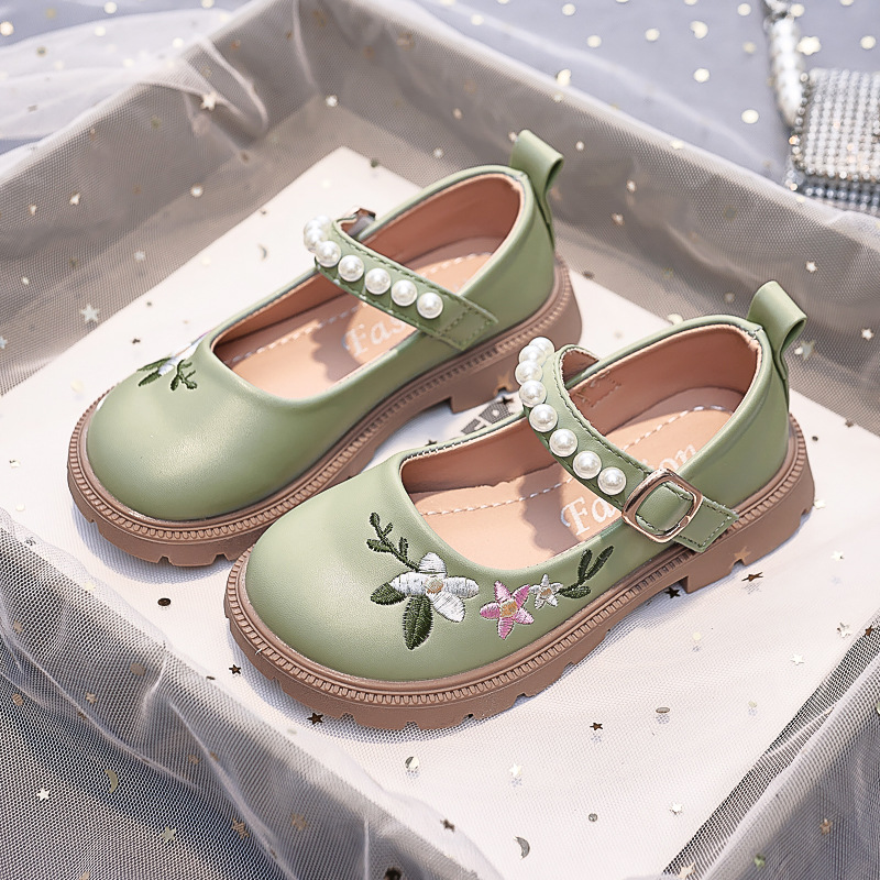 Girls Princess Small Leather Shoes 2025 Autumn Flower National Style Dance Shoes Embroidered Children's Shoes Medium and Large Children's Girls' Single Shoes