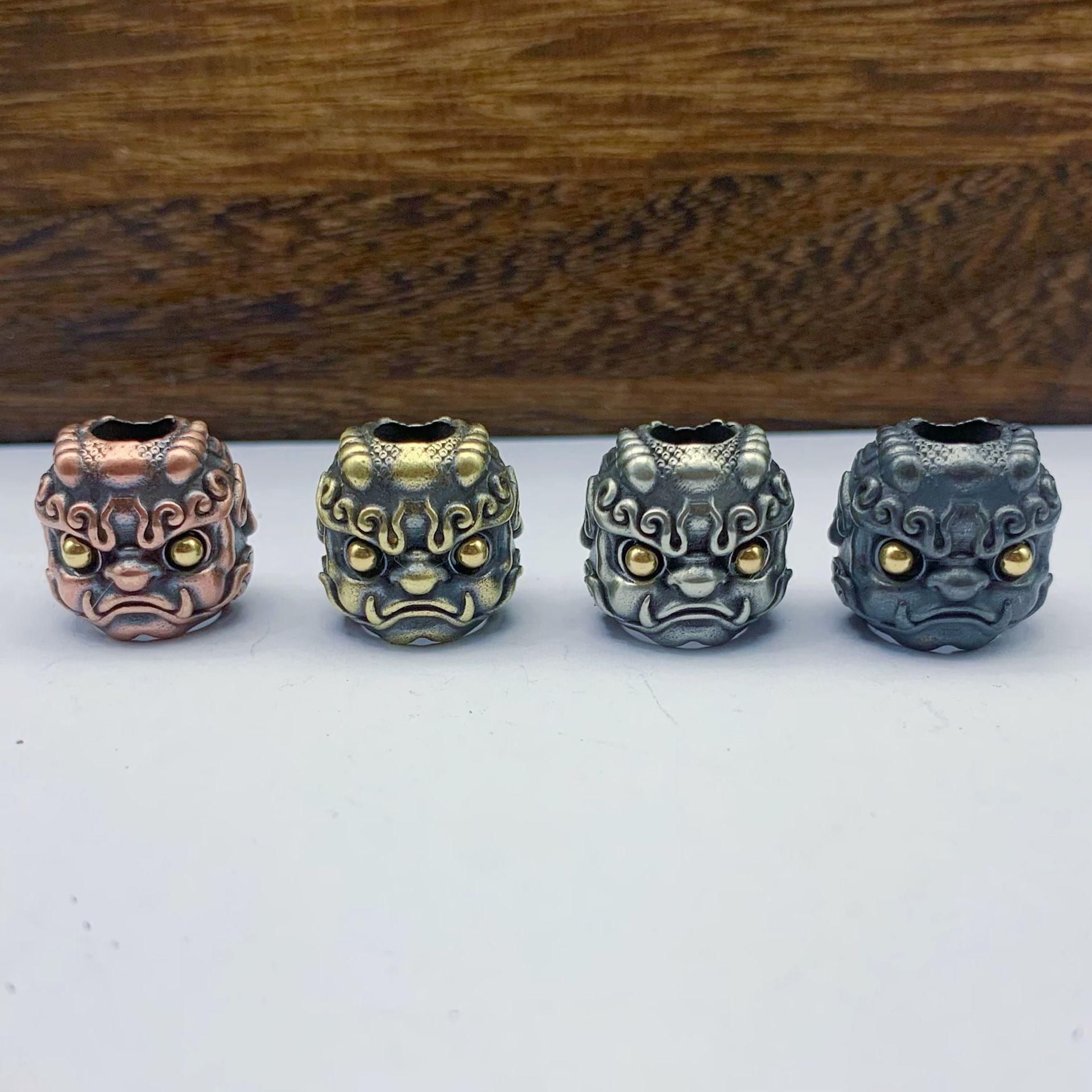 Brass military fan supplies pendant brave knife pendant pure copper bracelet with beads saber small pendant mobile phone pendant copper loose beads