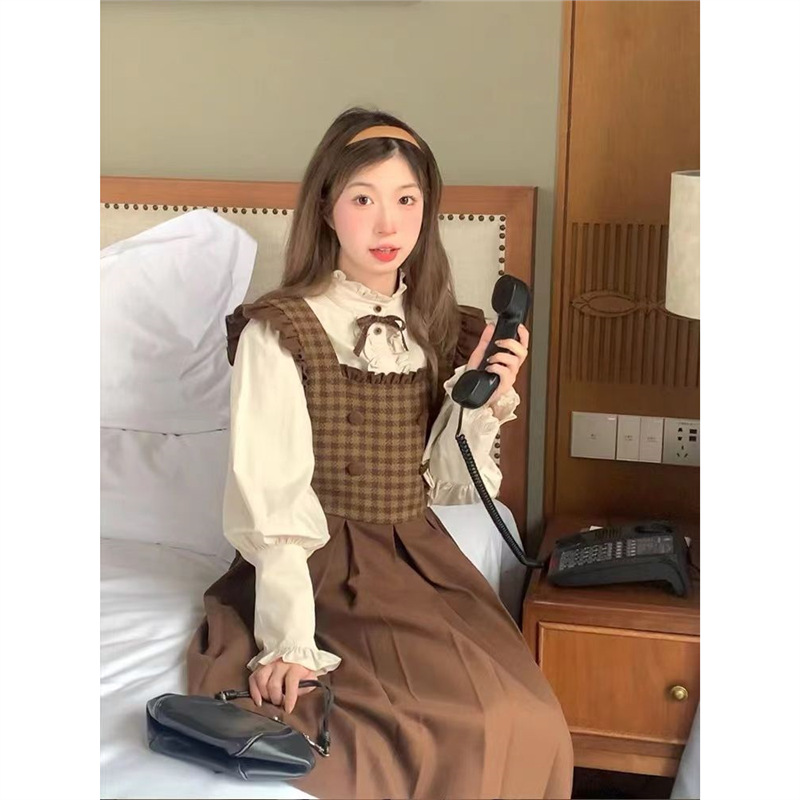 Корейский стиль, элегантное коричневое платье с маленькими летучими рукавами, клетчатое, высокая талия, плиссированное, квадратный вырез, юбка А-силуэта + рубашка с грибами, комплект из двух предметов