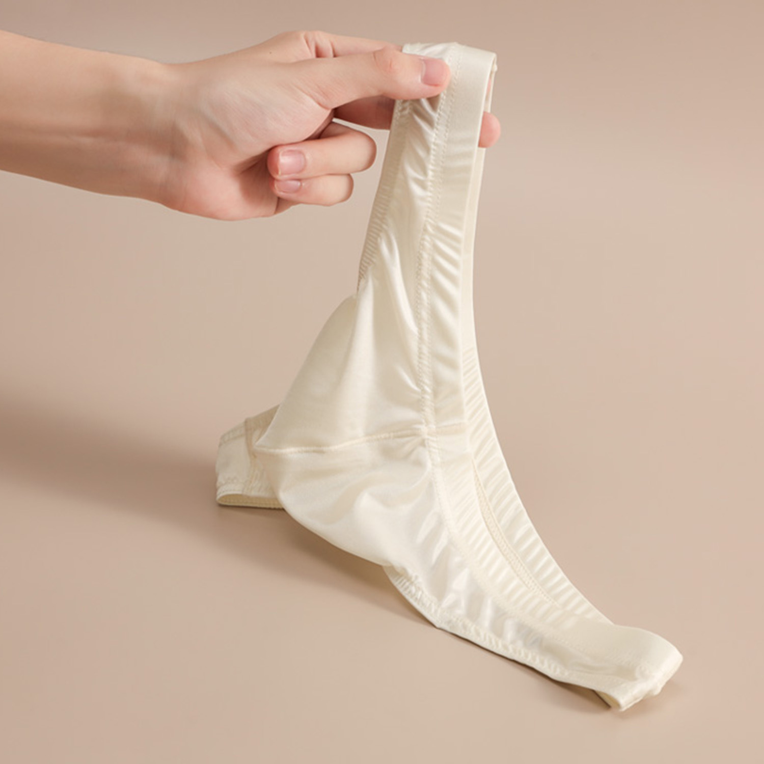 High-End Satin Underwear for Men in Summer, Ice Silk, Cool and Breathable Thong, Sexy Shorts for Young Boys