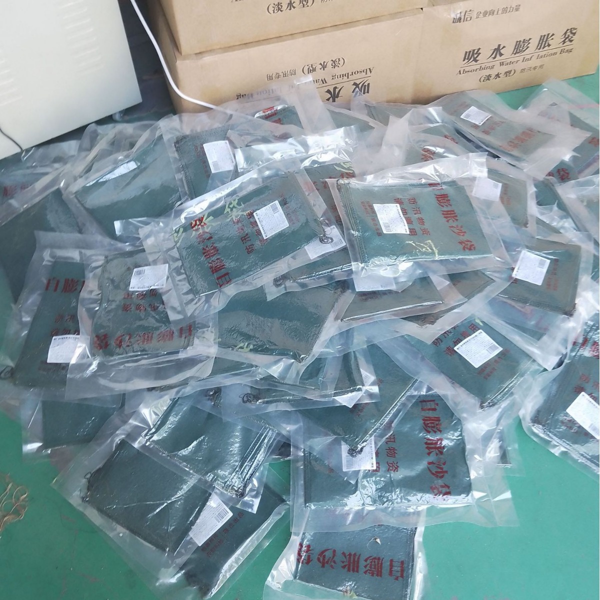 Flood control water absorption expansion bag canvas flood control special sandbag water retaining artifact fire protection sand free 40*60