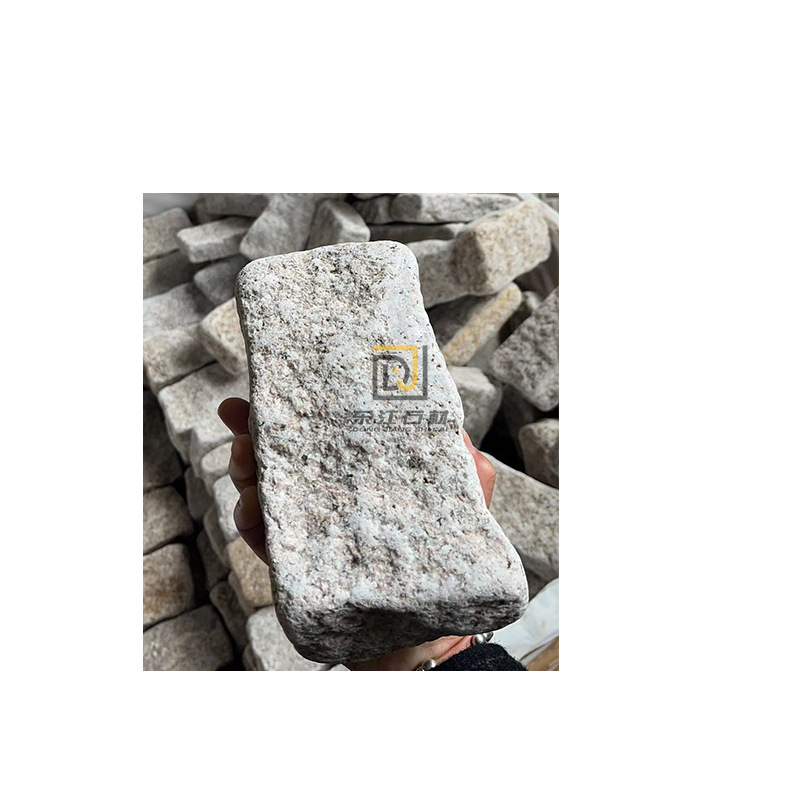 Vegetable Garden Retaining Stone Flower Garden Fence Edge Roadside Stone Edge Flower Bed Courtyard Stone Granite Garden Manufacturer Wholesale