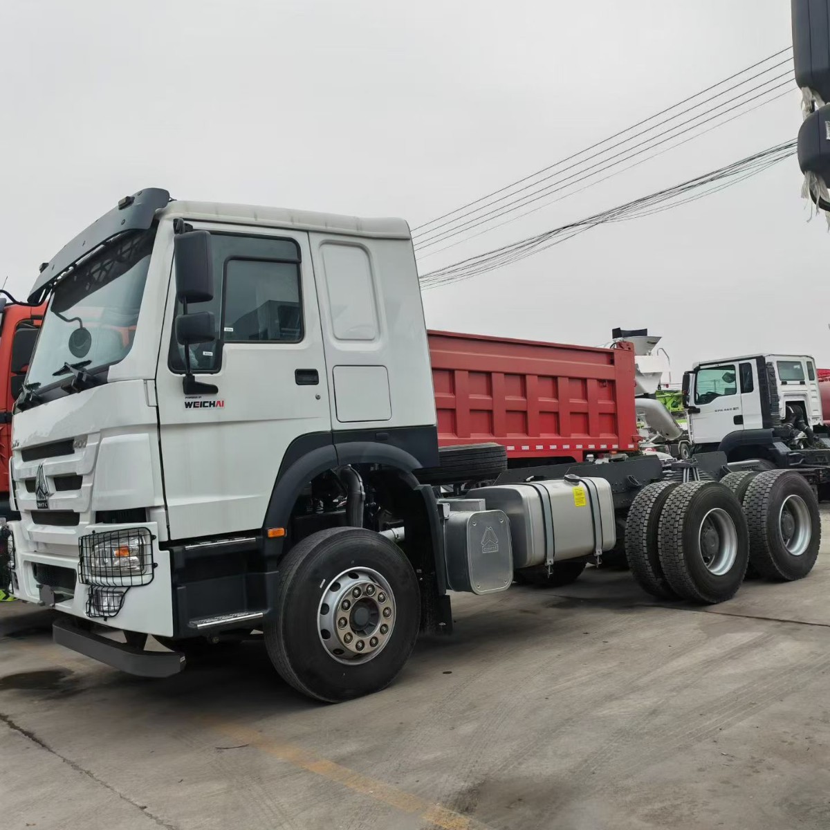 Экспортный тяжелый грузовик Howo, полуприцепный трактор, тракторы Howo, полуприцеп для транспортировки грузов на доке