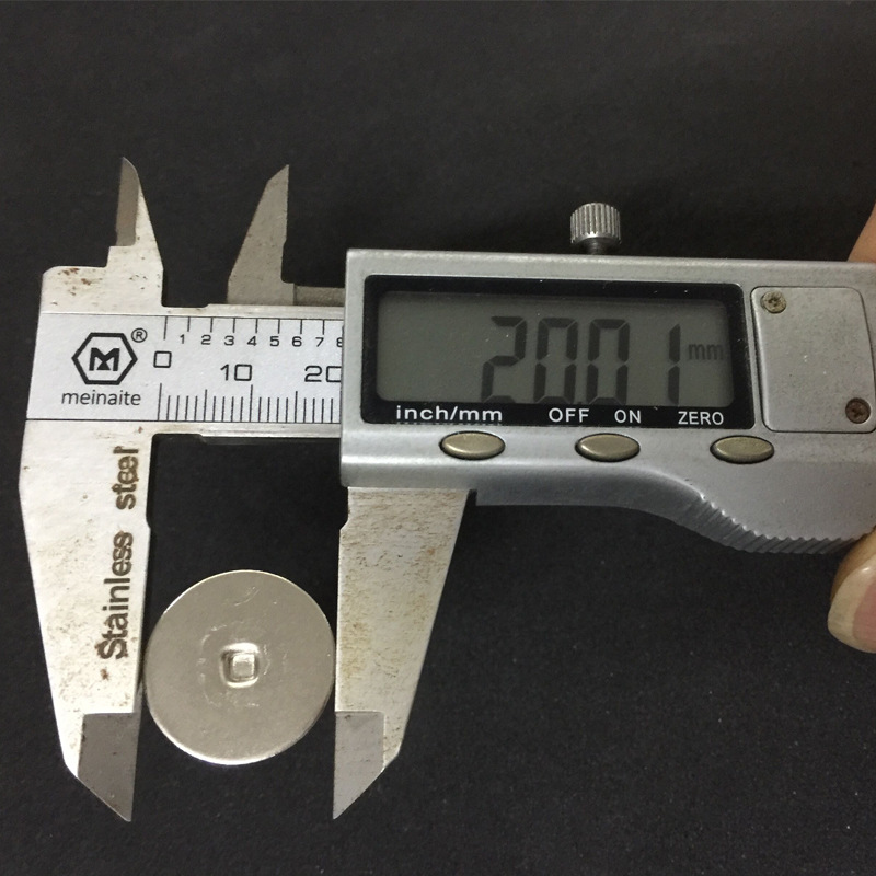 Round Head 20 Air Outlet Metal Clip Car Perfume Balm Aromatherapy DIY Accessories Car Interior Decoration