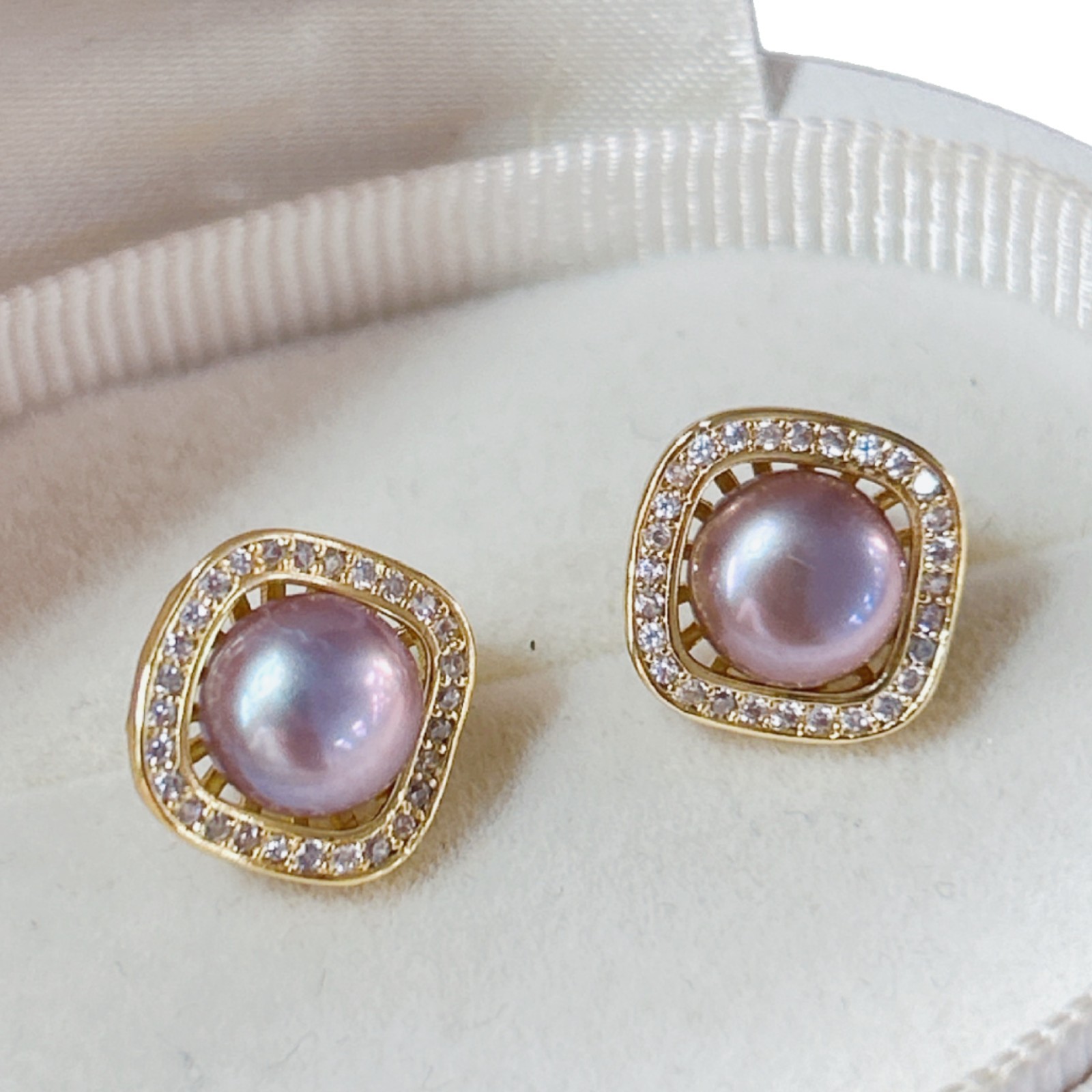 Natural Freshwater Pearl Set for Women, Versatile Clavicle Chain, Small Fragrance Star's Same Style Pendant, Earrings and Ring Three-Piece Set