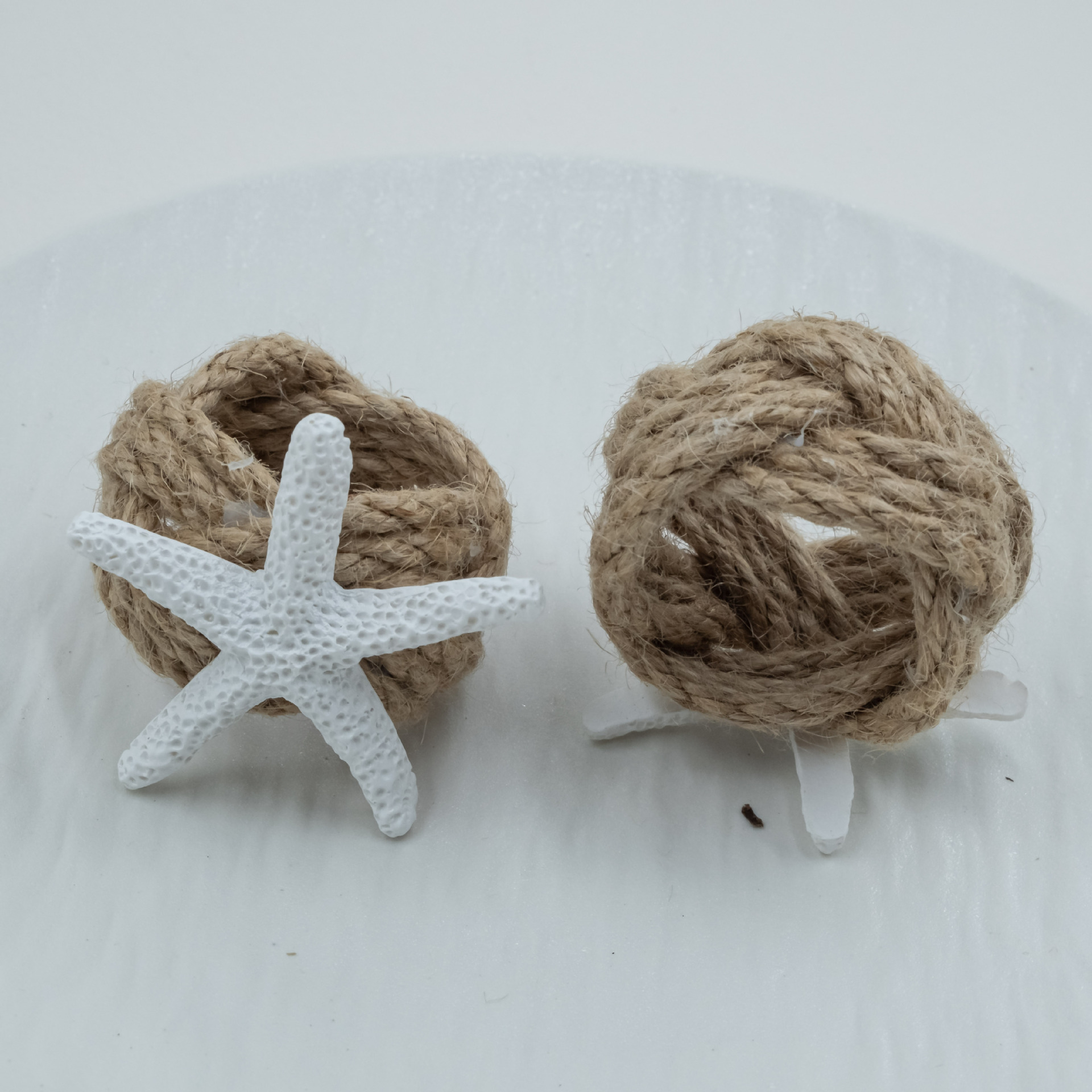 Cross-Border Hand-Woven Brown Hemp Rope Napkin Ring Starfish Hotel Decoration Natural Color Napkin Ring Napkin Buckle Wholesale