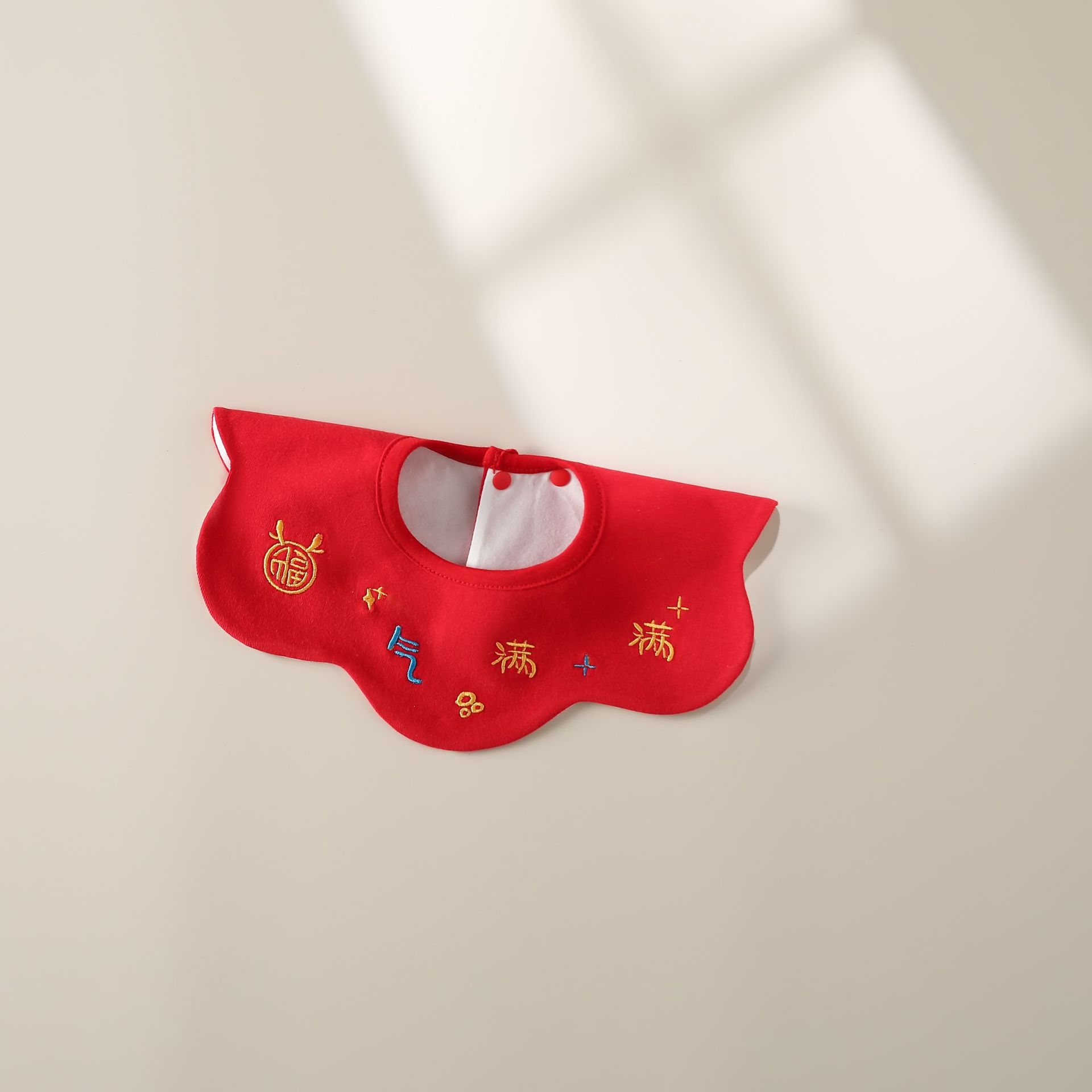 Four Seasons New Year red bib embroidered 360 degrees rotatable bib for boys and girls newborn baby bib