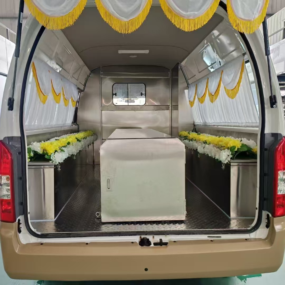Цитаты производителей похоронных автомобилей National Vi Foton, цены на транспортировку останков, доступные в рассрочку