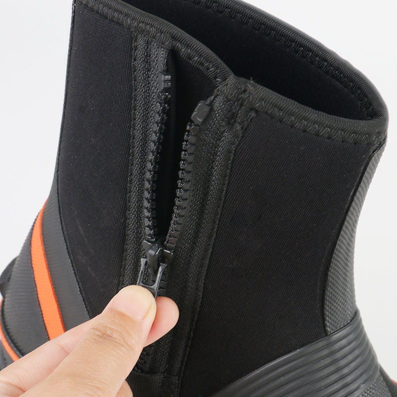New Men's Rain Boots Medium Tube Water Shoes Outdoor Breathable Fishing Resistant Rain Boots Medium Felt Bottom Fishing Shoes