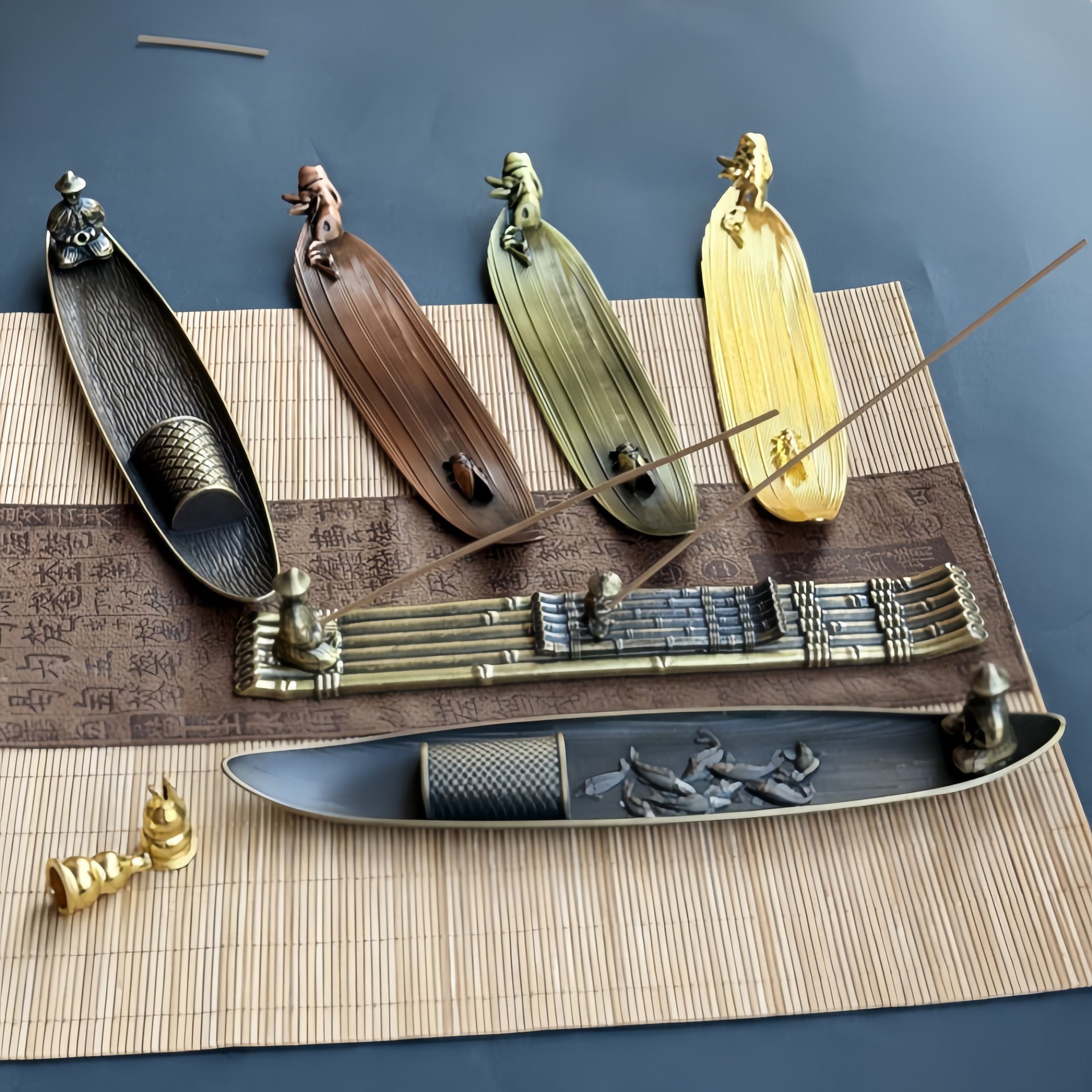 Lotus-Shaped Multi-Hole Incense Holder, Antique-Style Incense Tray, Zen-Style Buddhist Incense Burner, Home Indoor Incense Burning Leaf, Fisherman's Bamboo Raft