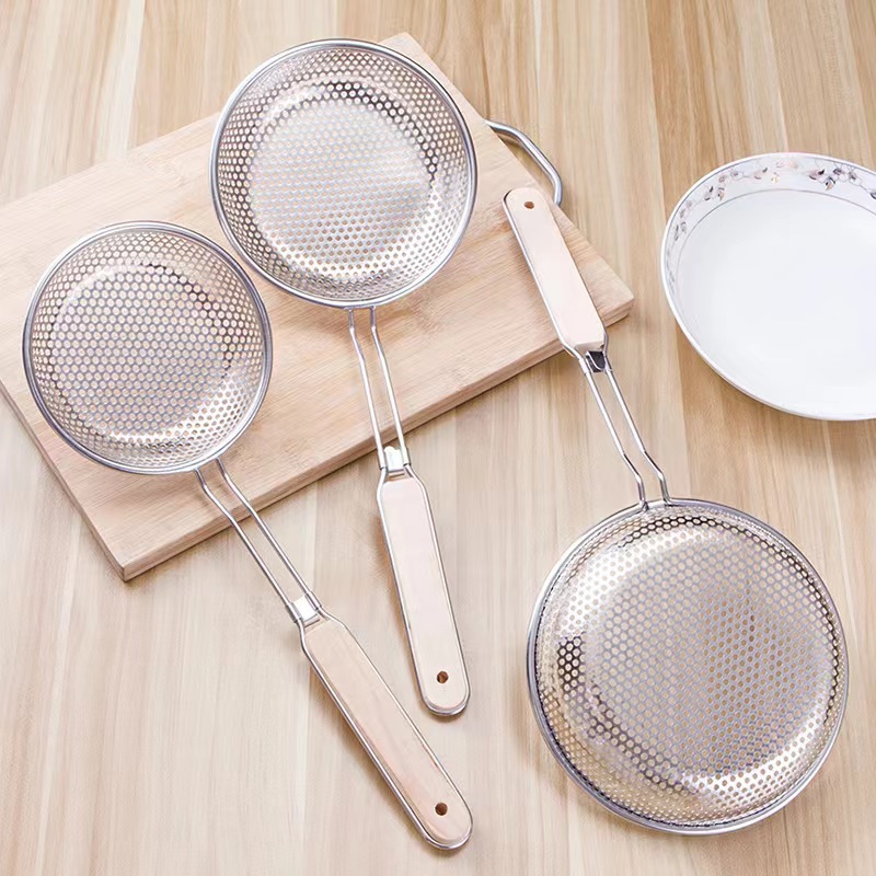 Stainless Steel Colander Spoon Wooden Handle Punching Oil Grid Filter Mesh Kitchen Tools Strainer Thickened Oil Spoon Hot Pot Colander
