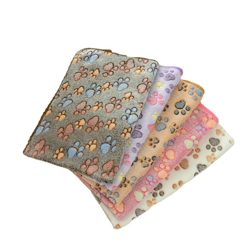 in stock Wholesale Cross-border Pet Blanket Four Seasons Universal Cat and Dog Blanket Thickened Flannel Paw Printing Blanket Pet Supplies