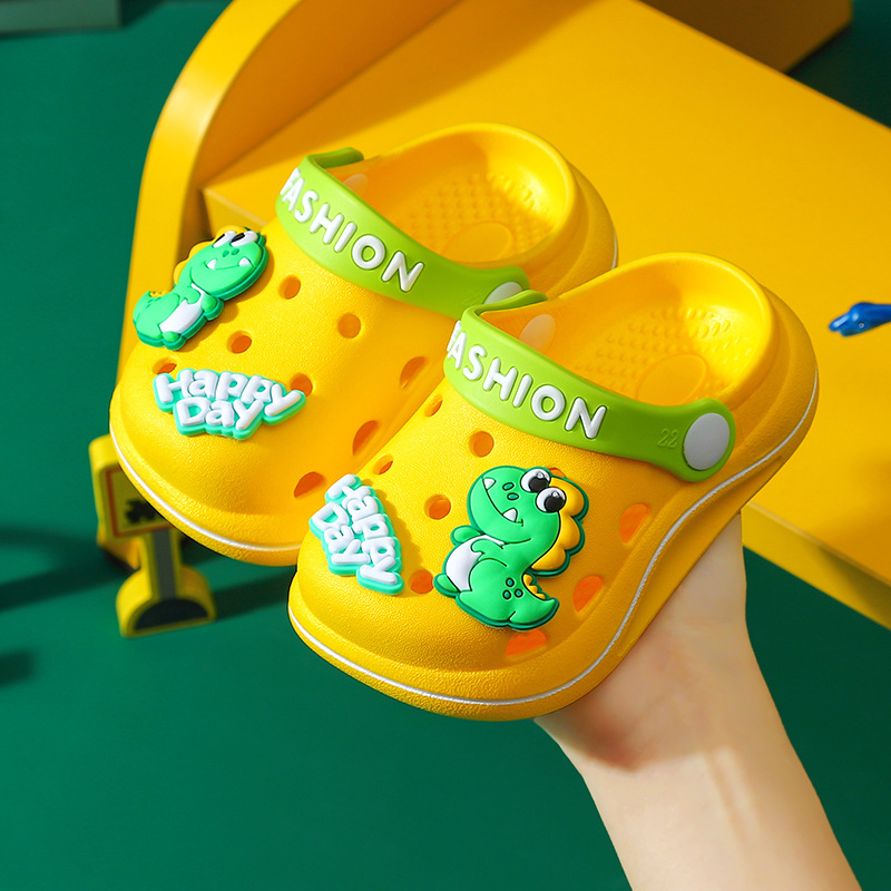 Children's Crocs Baotou Slippers Boys and Girls Non-Slip Breathable Lightweight Soft Soled Home Outdoor Beach Sandals