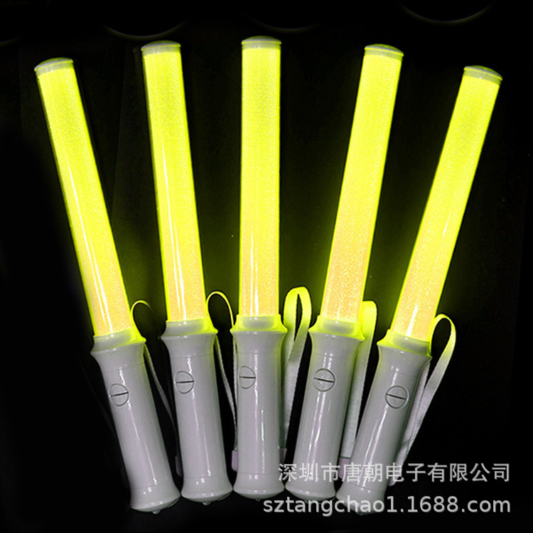 Поддерживающая палочка для сценической игры 15 цветных светящихся палочек двойная кнопка