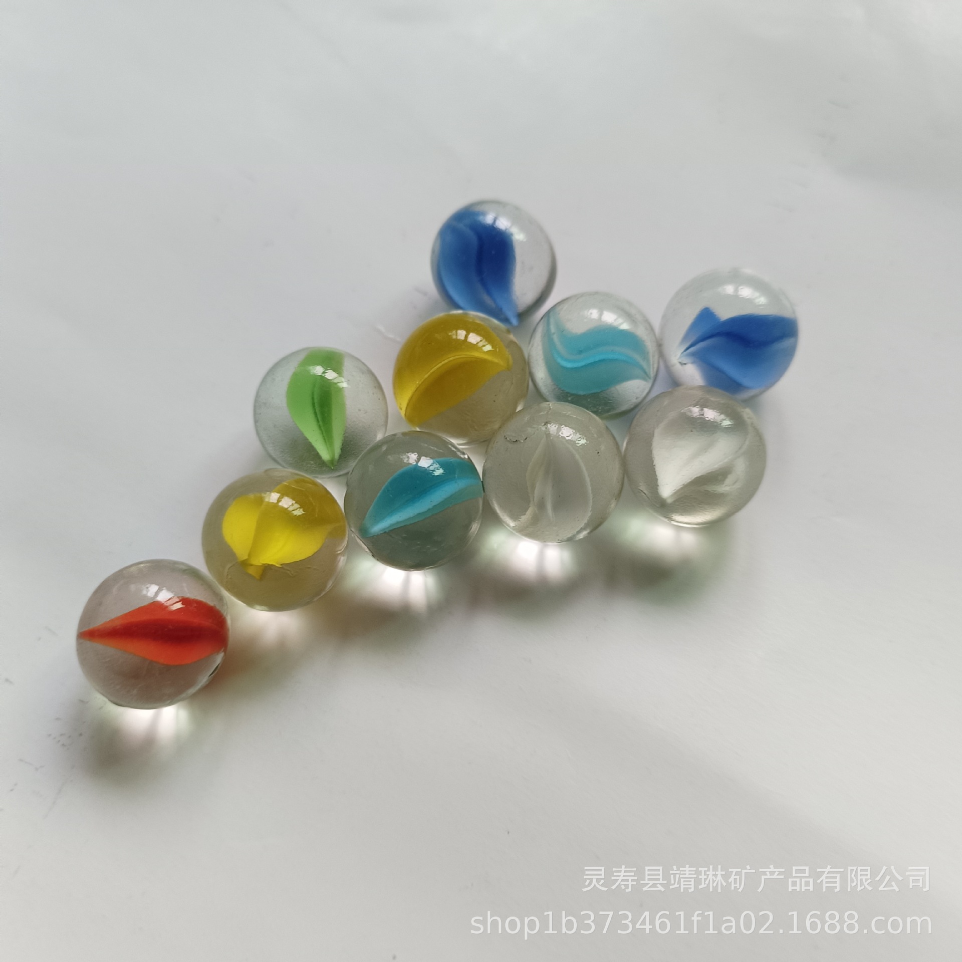 Wholesale 14mm Glass Beads Game Machine Glass 16mm Glass Marbles Four-Color Petal Nostalgic Glass Balls