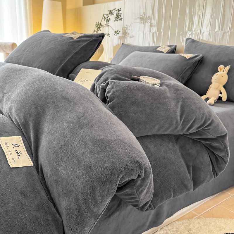 Thickened Milk Velvet Four-Piece Set, Winter Warm Flannel Fleece-Lined Double-Sided Three-Piece Bed Bed Sheets Quilt Cover, Maternal and Infant Grade