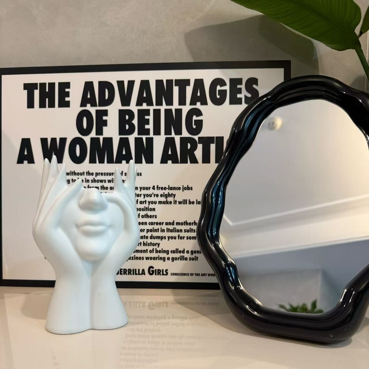 Creative Human Face Art Styling Storage Tube, Multifunctional Office Desk Pen Holder, Makeup Brush Holder, Home Decoration