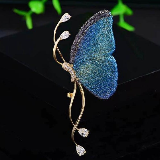 Retro Blue Embroidered Butterfly Brooch, High-End Women's Creative Long Brooch, High-End Corsage Accessories, Creative Gift
