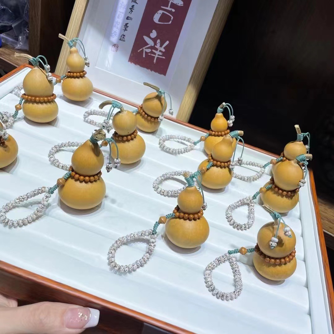 Wholesale natural gourd handle with olive core star moon bodhi (gourd size random)