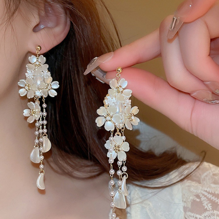 Super Fairy Flower Tassel Earrings Light Luxury High-End Earrings Niche Design Gentle Fairy Temperament Ear Jewelry Wholesale