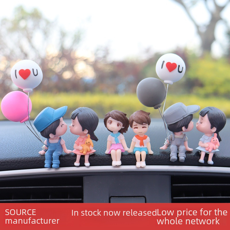 Online celebrity car decoration wholesale car decoration cute kiss couple doll car small decoration factory direct sales