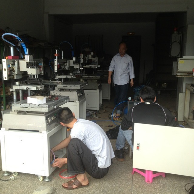 Услуги по быстрому ремонту и шелкографическим машинам, машинкам для тампопечати и сопутствующему оборудованию в районе дельты реки Жемчужной