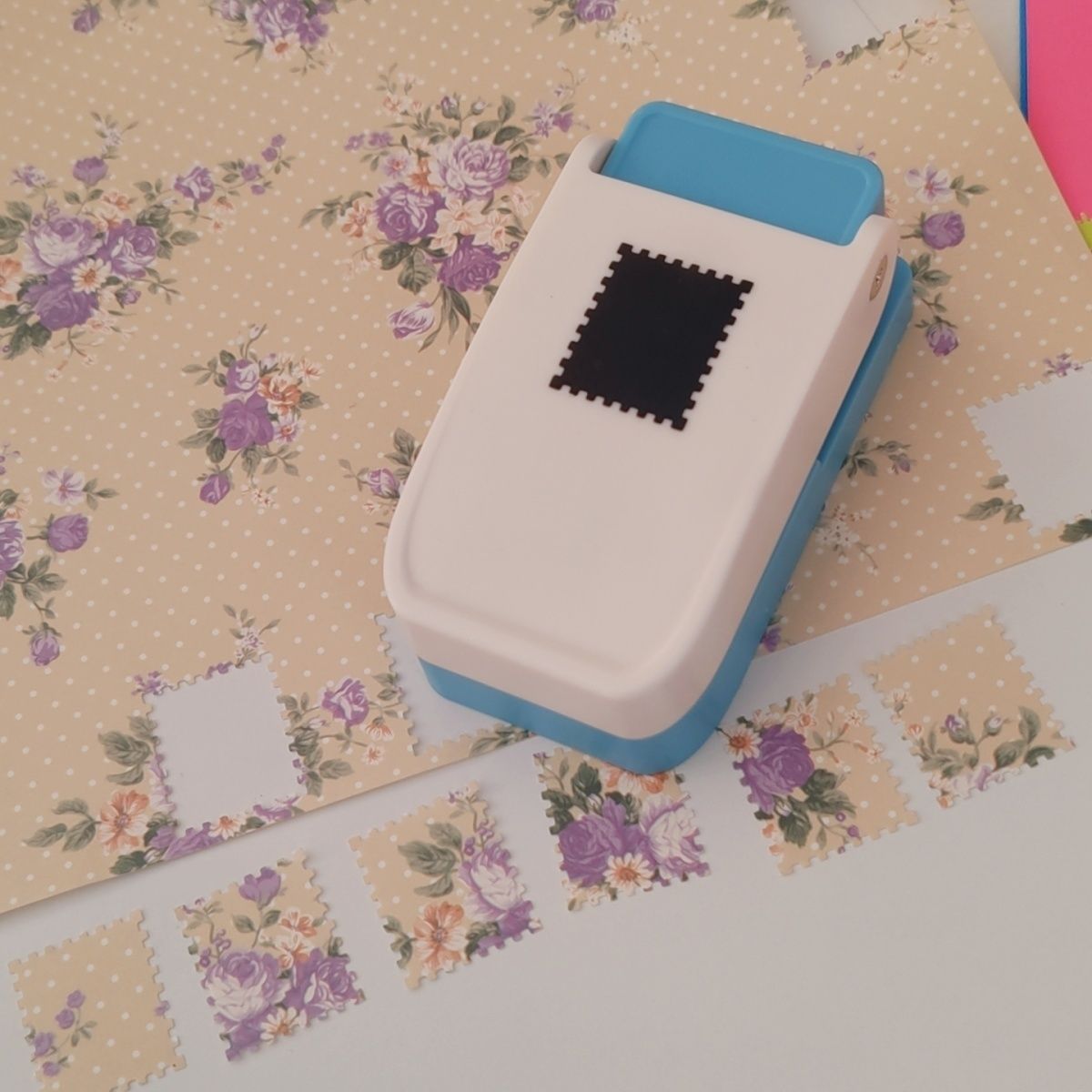 Labor-Saving Large Stamp Frame Embossing Machine Kindergarten DIY Handmade Embossing Machine Student Handbook Punch