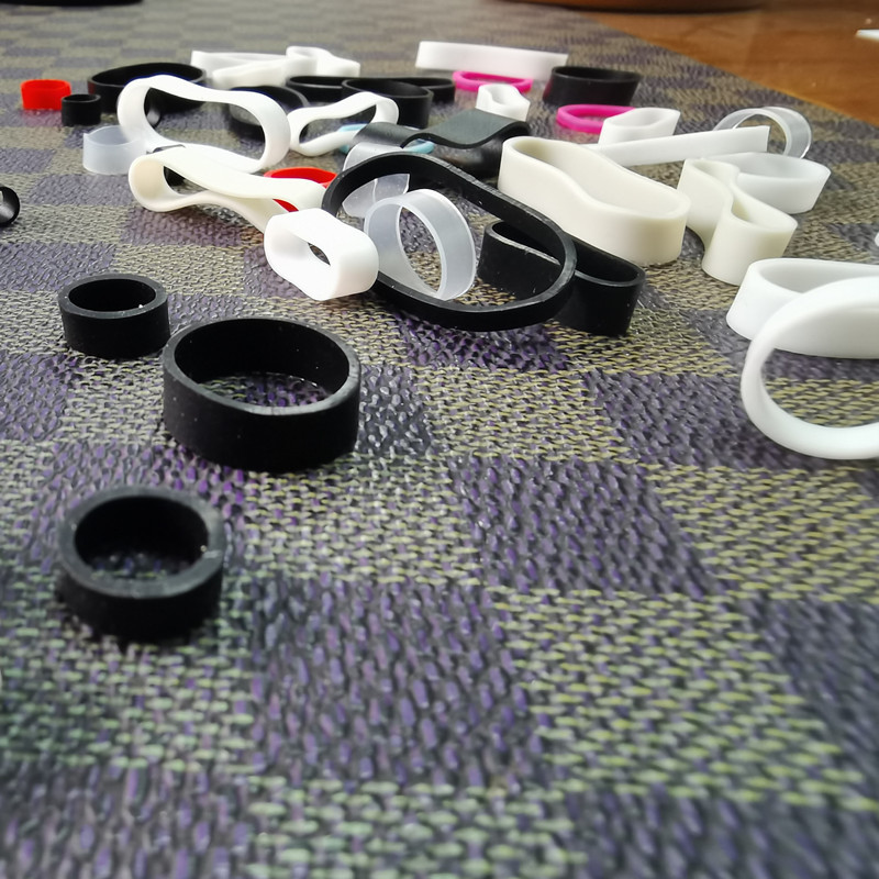 In stock sales silicone ring charging cable rubber ring rubber band silicone ring 26*28 * 7MM winding silicone ring tie