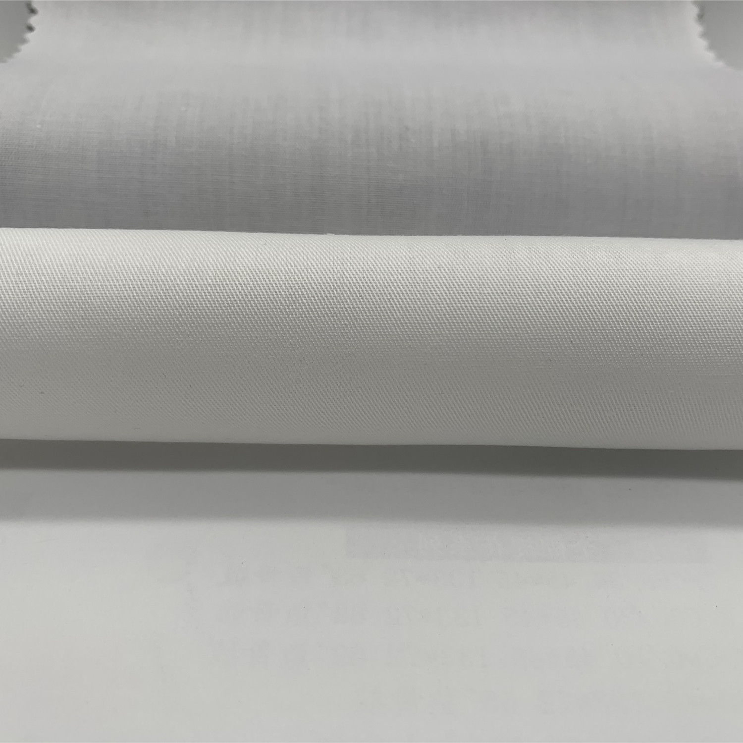 TC polyester cotton yarn card 133*72 small fine twill fabric bleached semi-bleached black lining shirt clothing fabric