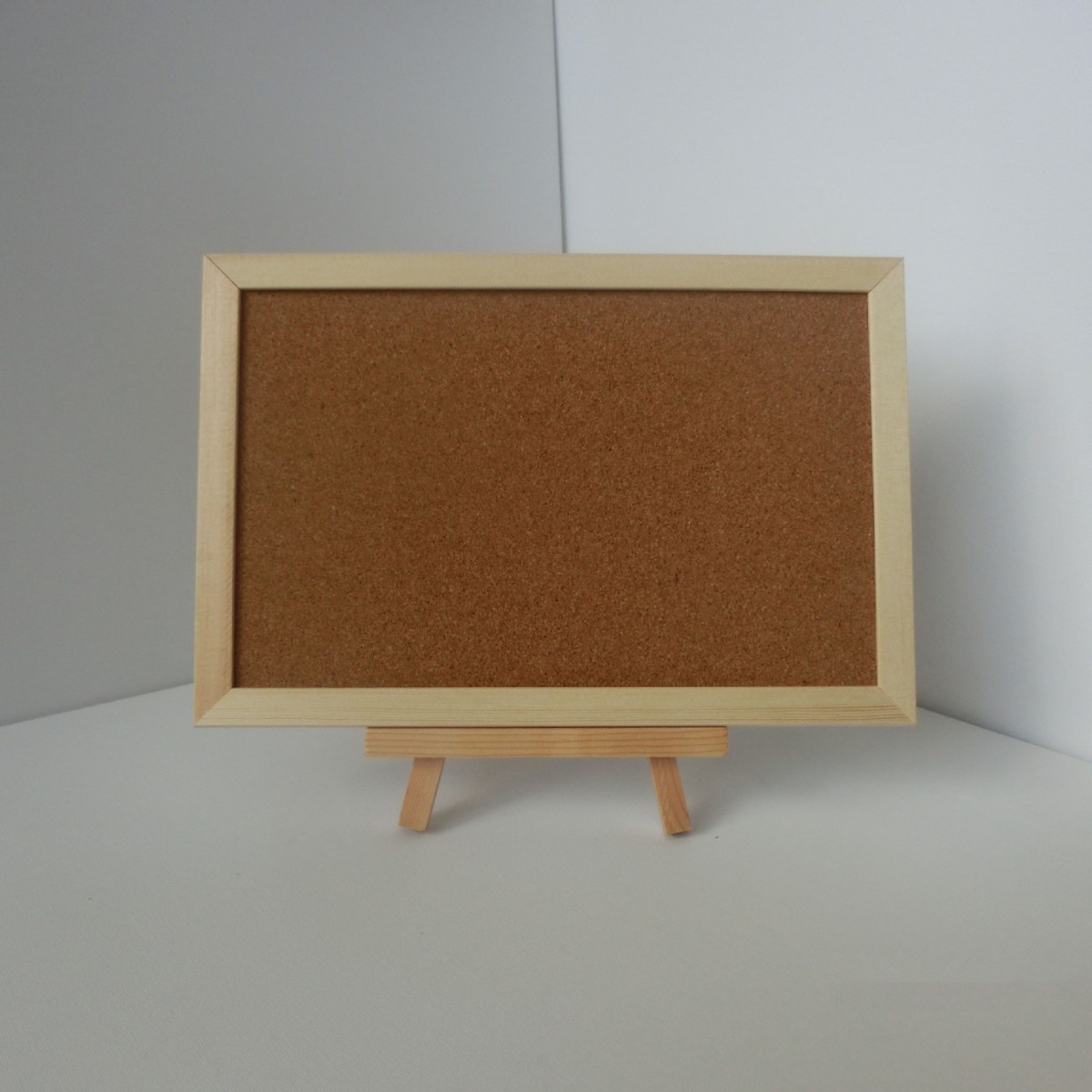Cork Board Message Board Can Be Hung on the Wall Display Board Home Office Memo Solid Wood Frame Cork Board