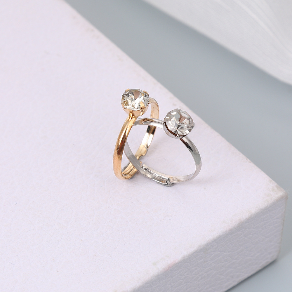 Cross-border hot-selling jewelry diamond ring foreign trade simple fashion live square claw diamond ring exquisite gift ring