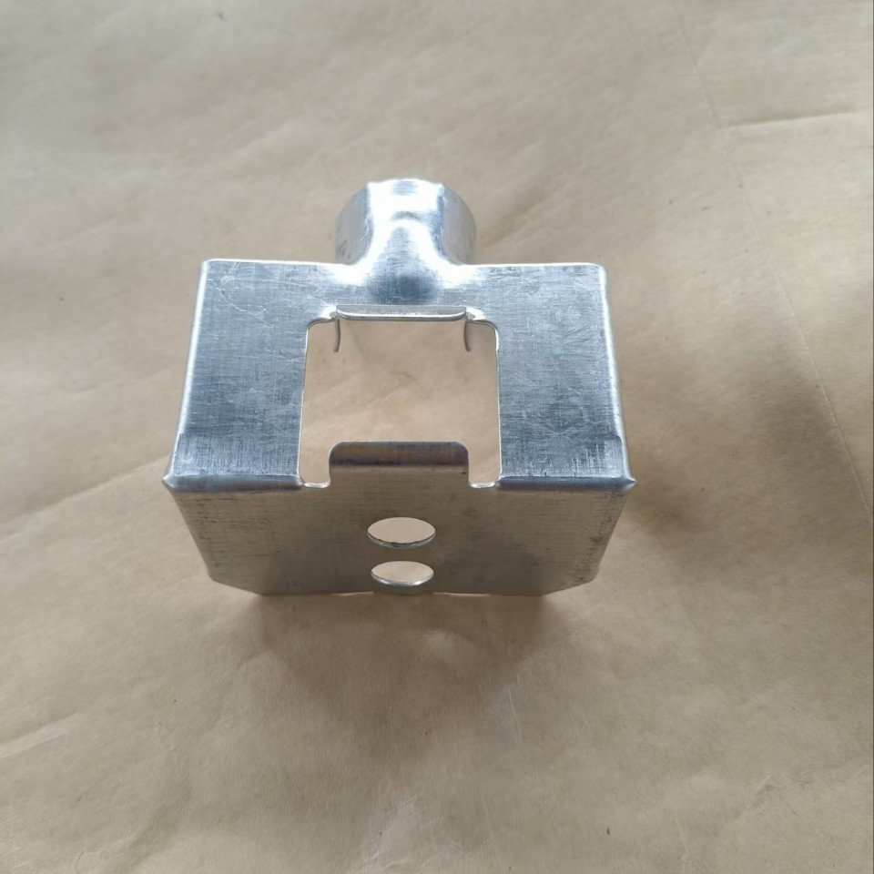 Greenhouse Accessories Four-In-One U-Shaped Fixing Piece Buckle Handrail Accessories Three-Pack Clamp Fixing Bracket Galvanized Connector