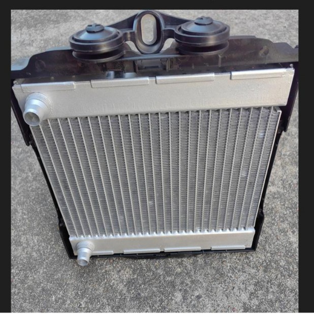 17112284603 17117802662 для вспомогательного радиатора охлаждения БМВ левая сторона