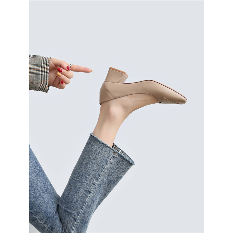 2025 Spring Thick Heel Flats Women's Medium Heel High Heels French Nude Versatile Square Toe Granny Shoes Genuine Leather K-Style