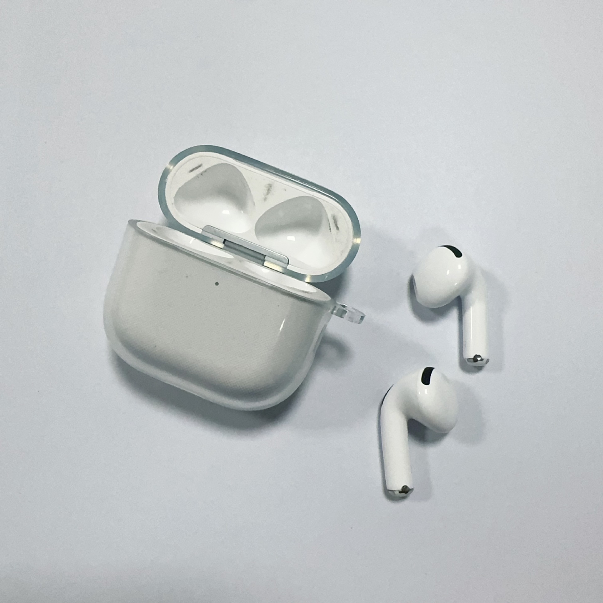 New Huaqiang North 6 Generation/Airpods 4 High Permeable TU Bluetooth Headset Protective Cover Transparent Anti-fall Earphone Case