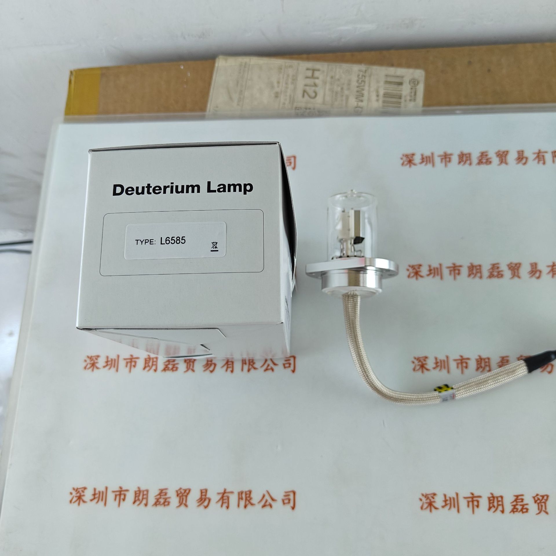 Лампа Дейтерия Hamamatsu L6585