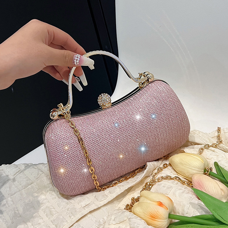 Evening Bags Are Popular This Year. Women's Bags with Exquisite Texture, Simple Lock Buckle Small Bags, Light Luxury Shoulder Chain Bags