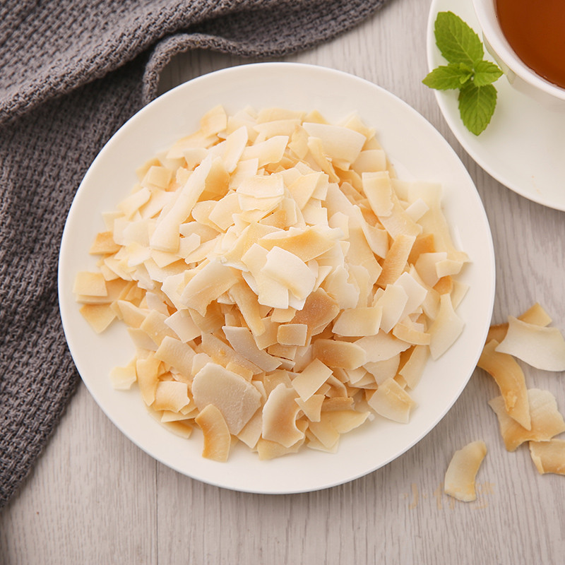 Crispy Roasted coconut slices 500g Hainan raw snacks specialty canned snacks coconut dry box roasted coconut meat