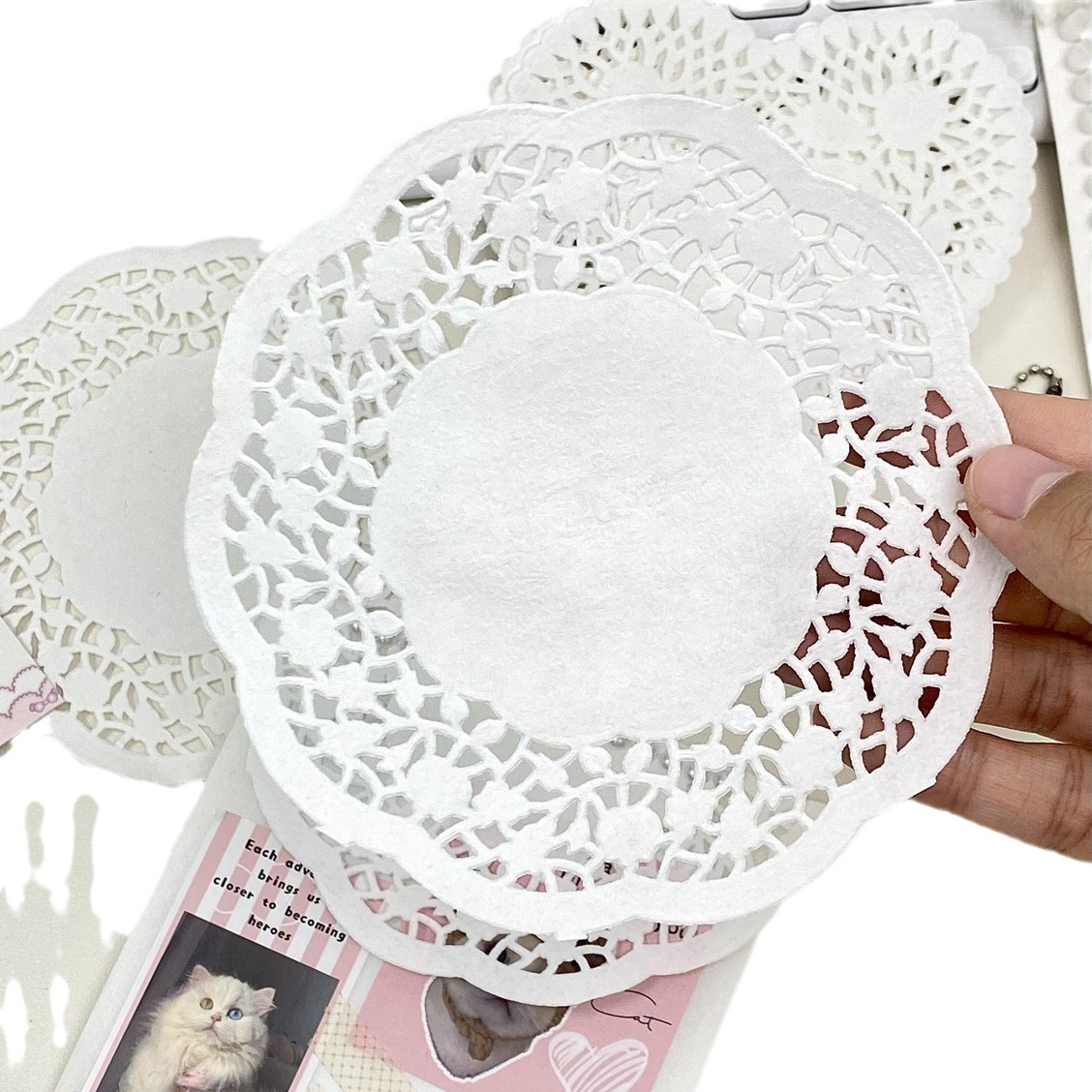 Girl's Heart Hollow Lace Paper White Packaging Decorative Collage Handbook Paper Ins Style Round Material Gift Packaging