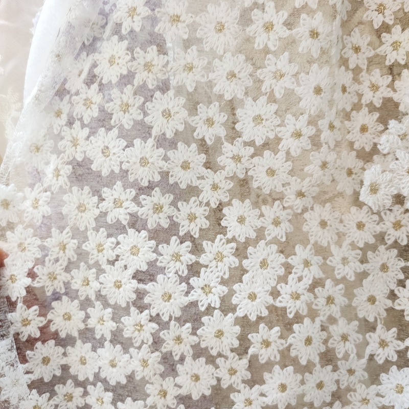 Small Chrysanthemum Gold Thread Water-Soluble Embroidery Fabric Mesh Lace Fabric Wedding Dress Gift Bag Dance Shoes Hat Fabric Wholesale