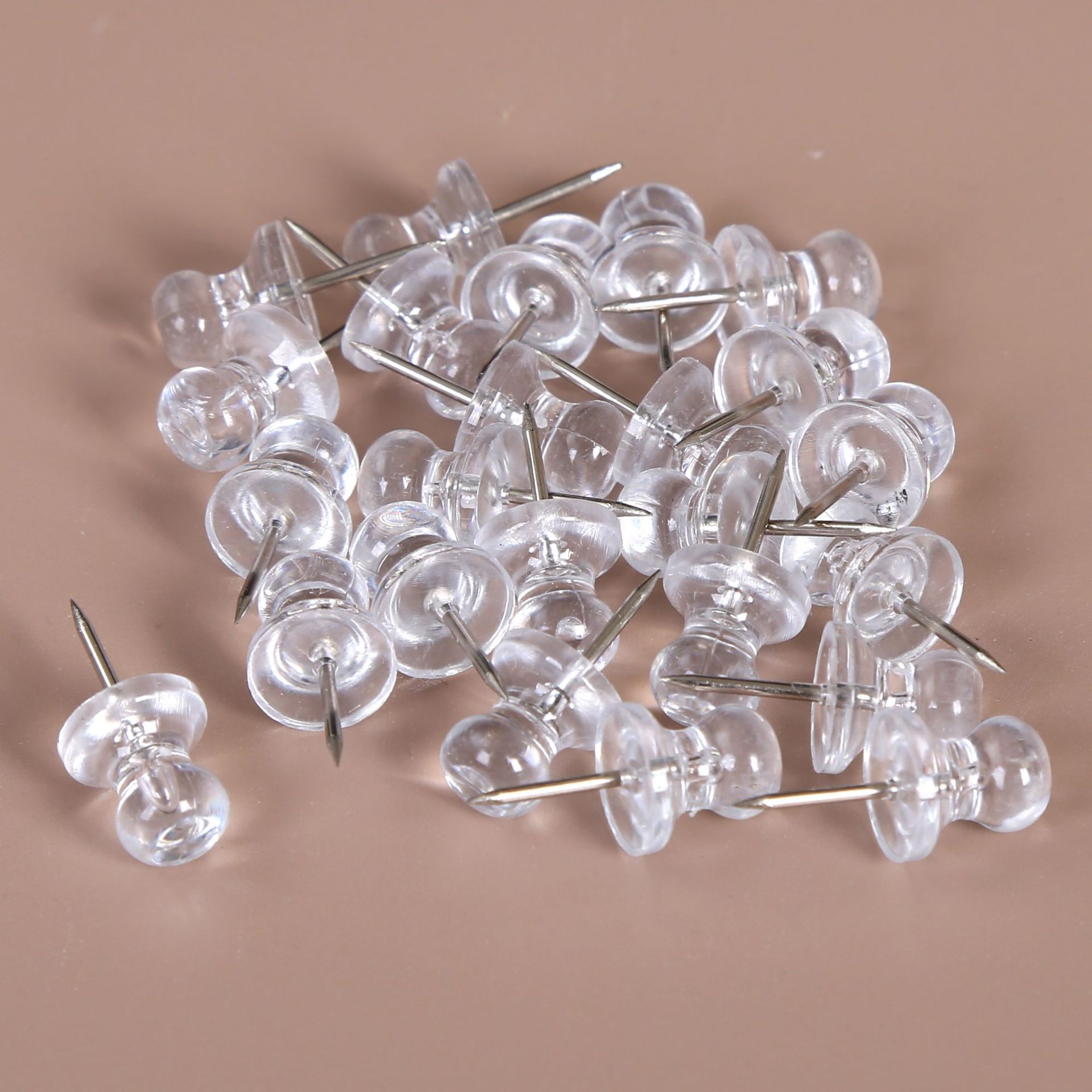 Amazon Yiwu Factory Thumbtacks Cork Plastic Thumbtacks Push Pins Transparent Straw Hat Shaped Pins
