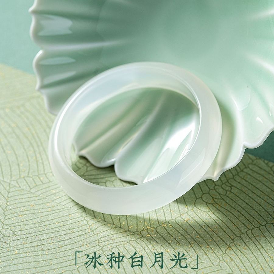 11mm White Moonlight Agate Bracelet Chalcedony Bracelet High Ice Seeding Jade Bracelet Live Supply Wholesale