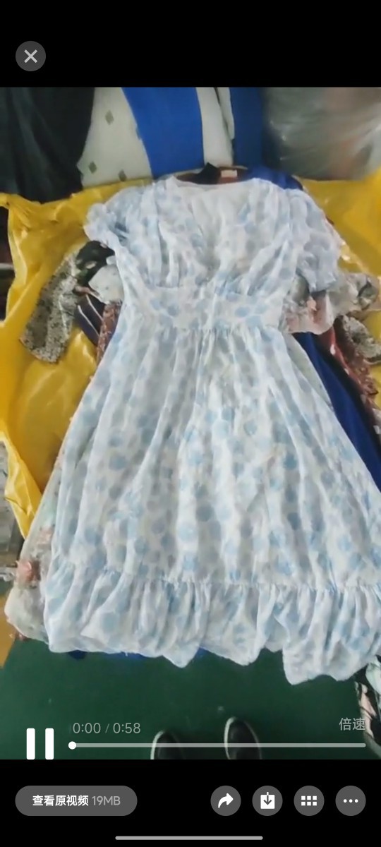 Б/У одежда, старое синее шифоновое платье с цветочным принтом, летний нежный стиль, свежий V-образный вырез, стройнящий вид, французский стиль