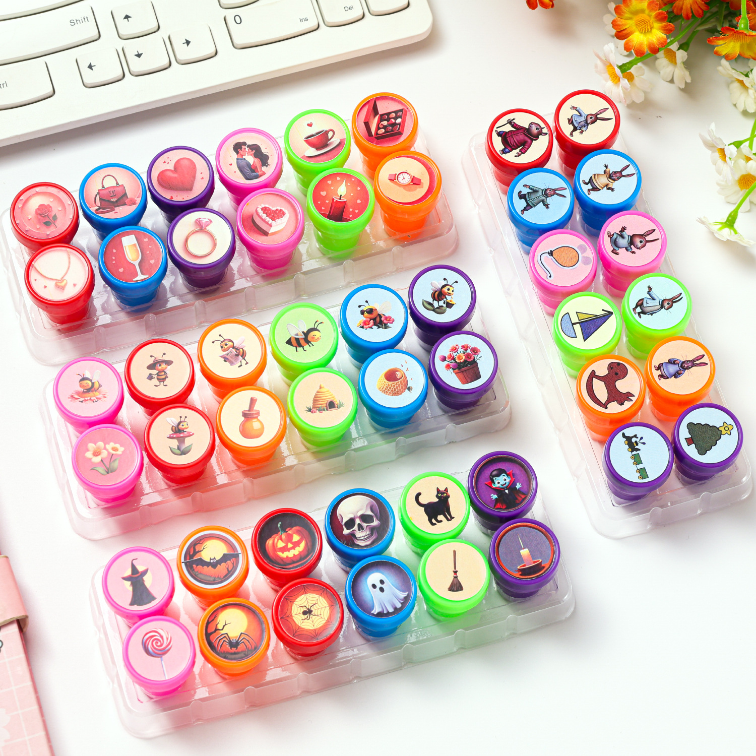 Christmas, Halloween and Other Holiday Elements Stamps, Interesting Cartoon Children's Stamps