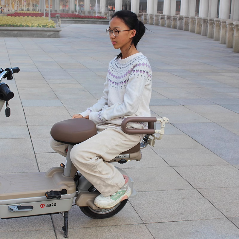 Electric car child seat child fence armrest front and rear folding seat battery car baby safety seat